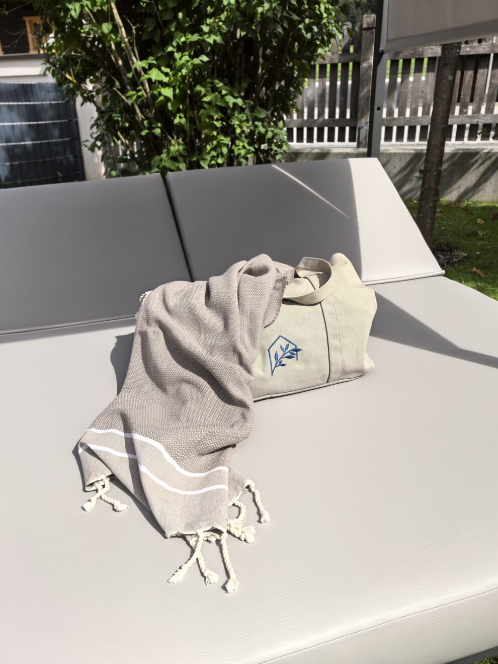 Im Hotel Angerwirt · cosy holiday home in Kleinarl Wasser, Wärme, Garten, Daybed oder eine gute Tasse Tee Draußen Kleinarl. Danach zurück in den Angerwirt.